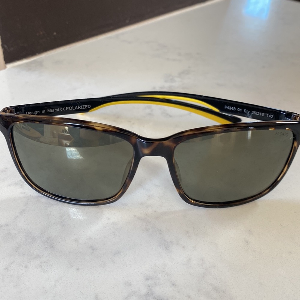 Floats new sunglasses Medium size